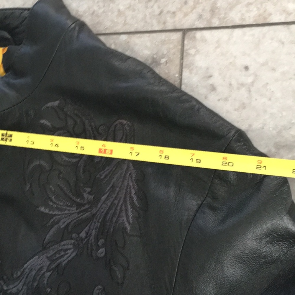 VERSACE REAL LEATHER EMBROIDERED FRONT ZIP PRETTY LINING JACKET SIZE XL … - Picture 13 of 14